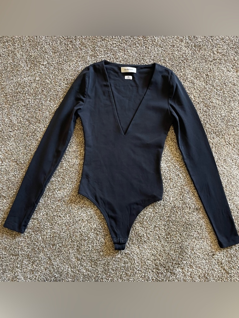 Aritzia Babaton‎ Contour Deep Plunge V-Neck Long Sleeve Bodysuit